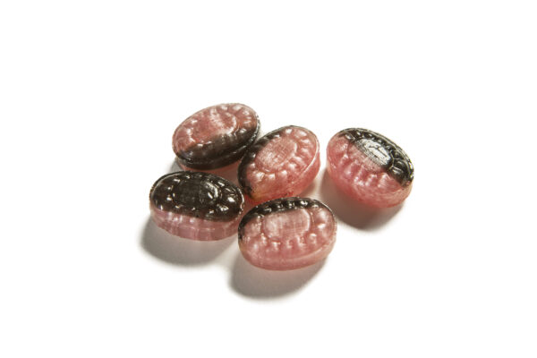 Hårdkaramellen powder packed strawberry liquorice
