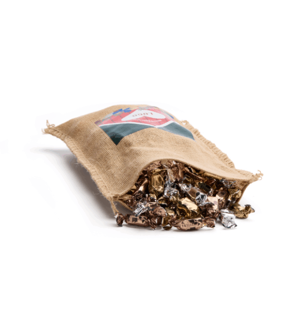 Christmas liten sack med Mora motiv fylld med Borgstenas chkladmix